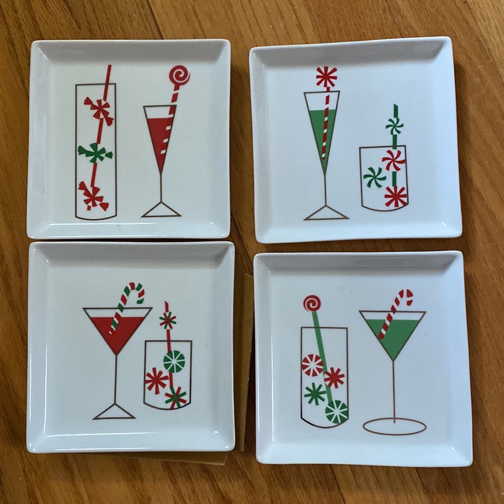 Set of holiday app plates